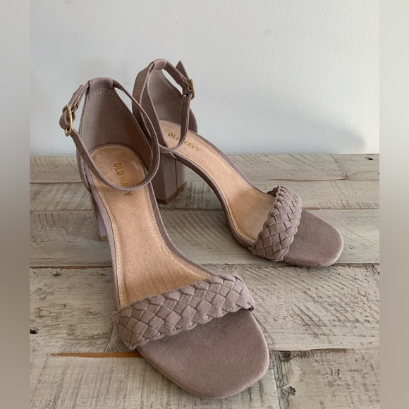 Old Navy Strappy Heels - Taupe - Picture 1 of 6
